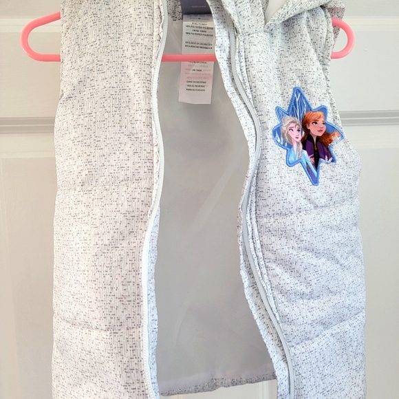 DISNEY FROZENII Child Puffer Vest With Hood 3T - Picture 3 of 6
